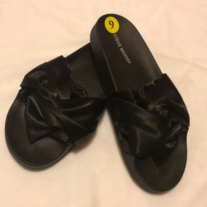 Steve Madden slides